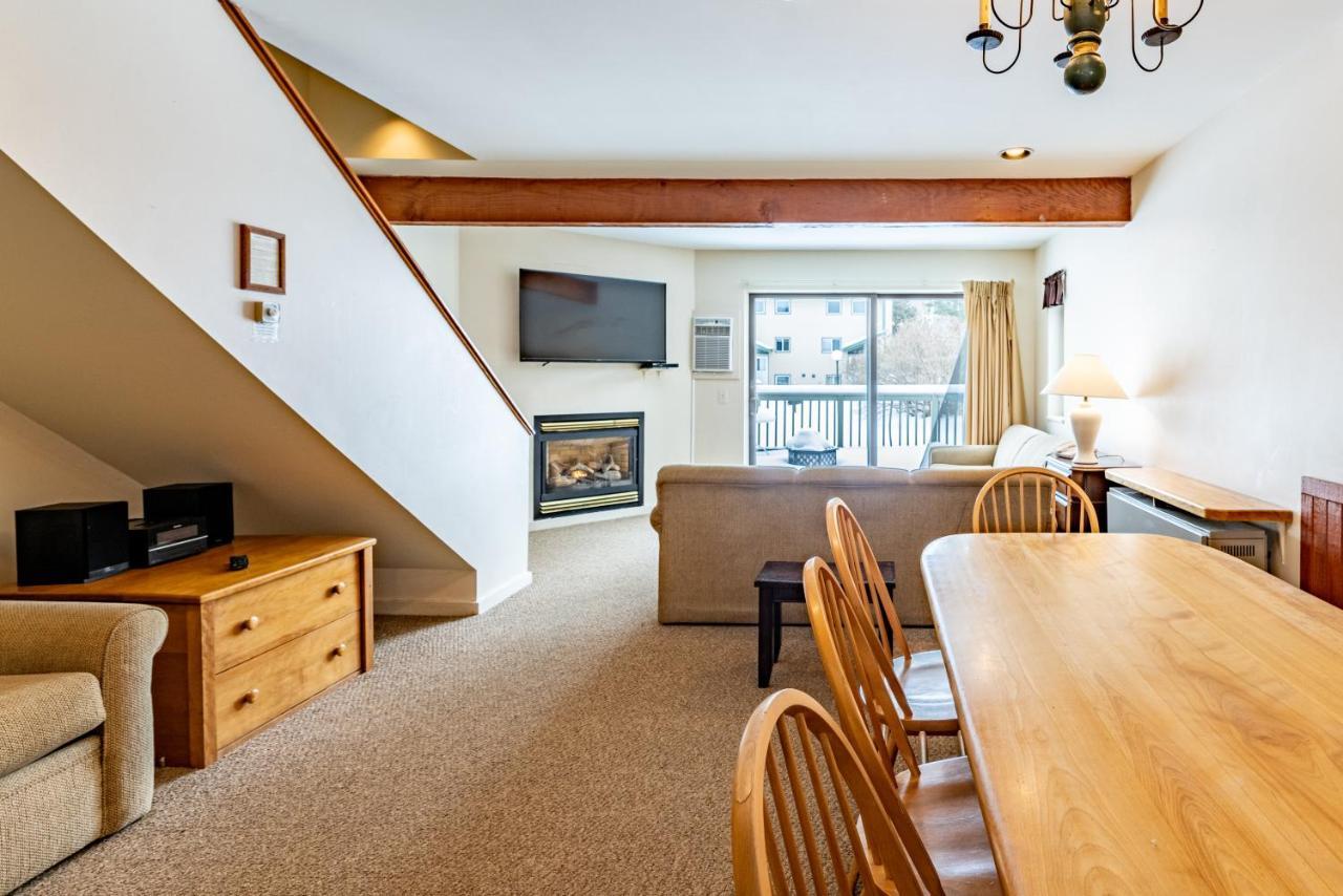 Smugglers' Notch Resort Private Suites Cambridge Exterior photo